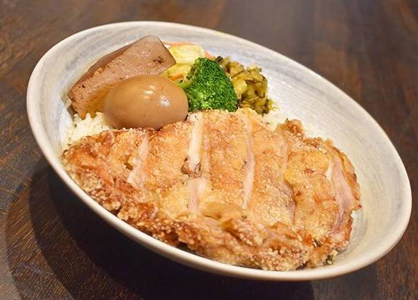 Chicken Cutlet Rice 炸雞排飯